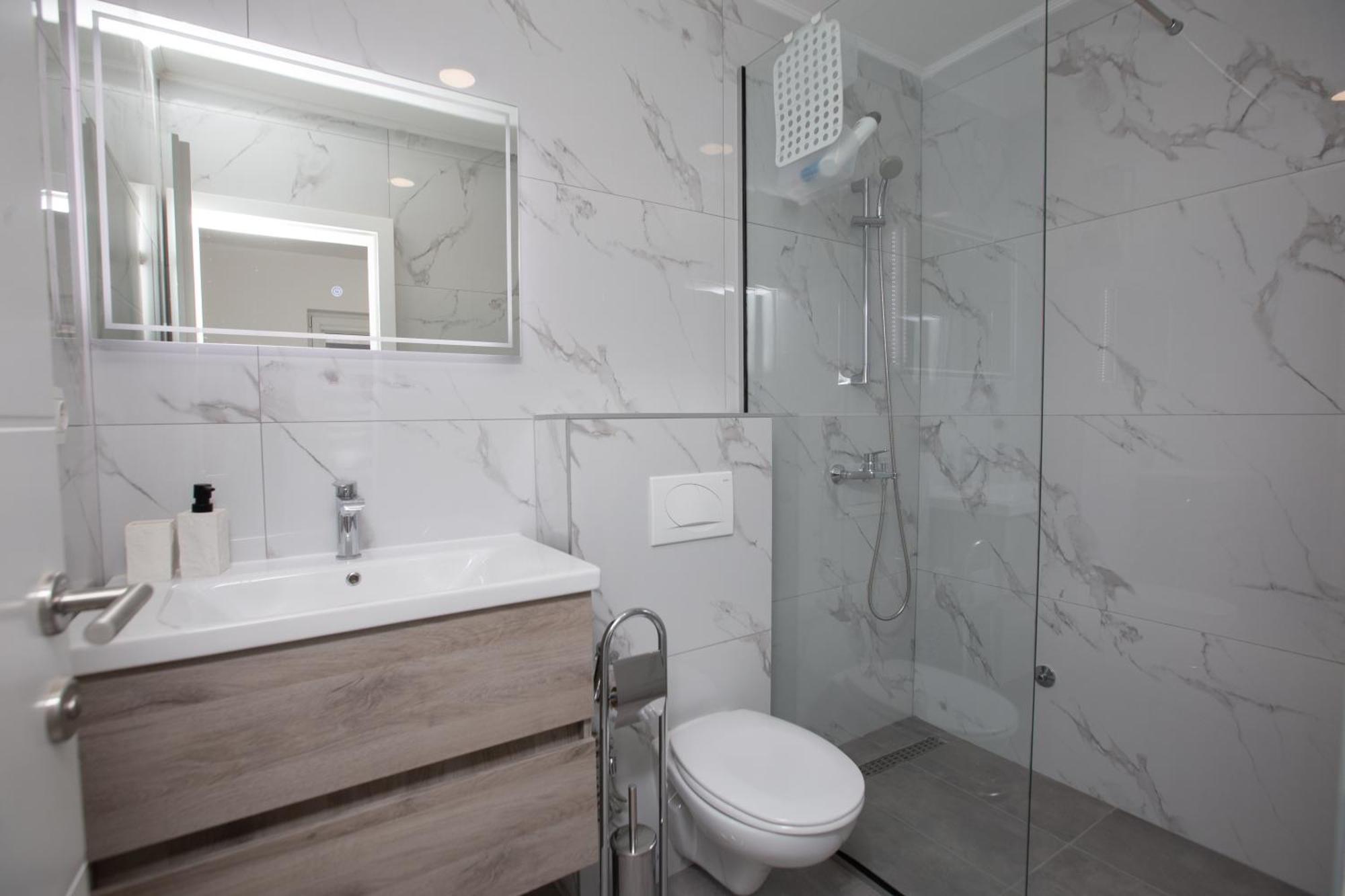 On Point Apartment Мостар Екстериор снимка