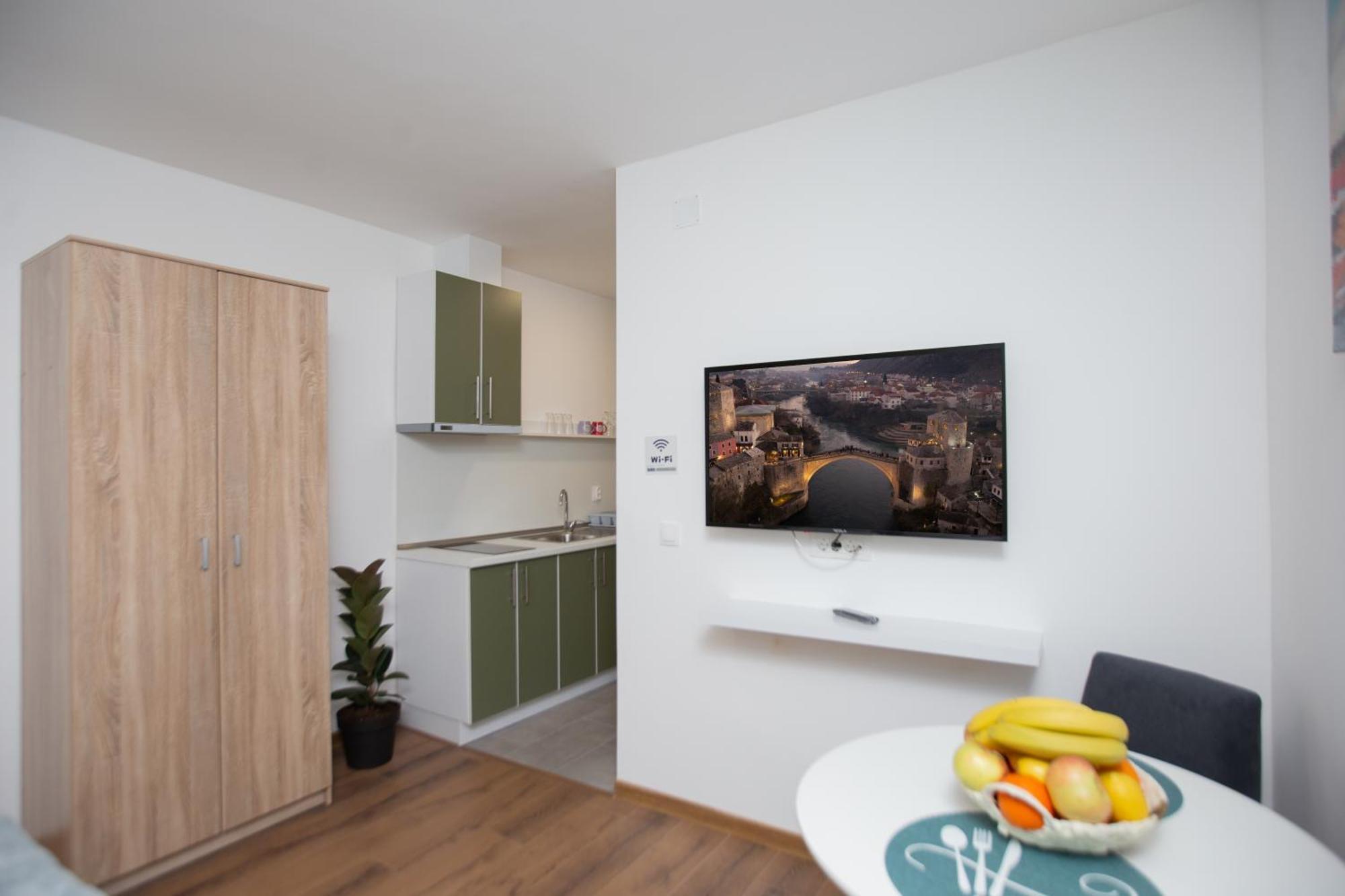 On Point Apartment Мостар Екстериор снимка